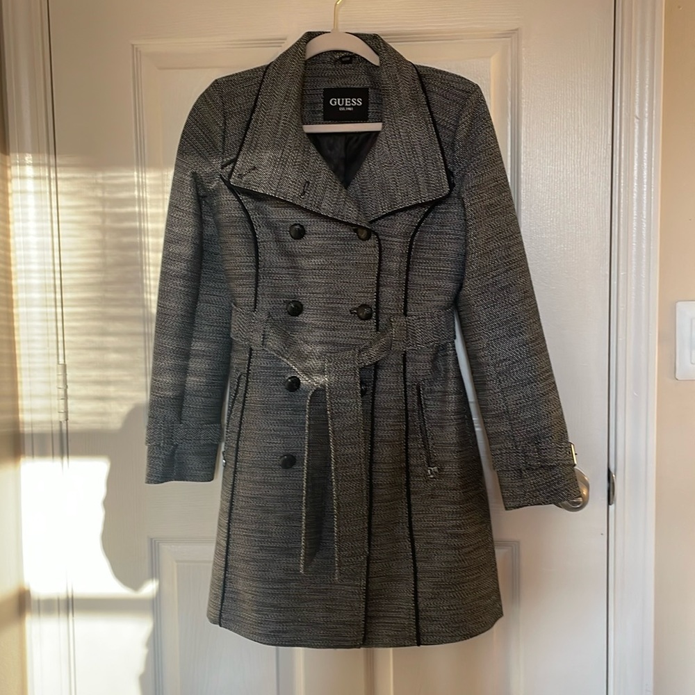 GUESS lined black/white coat